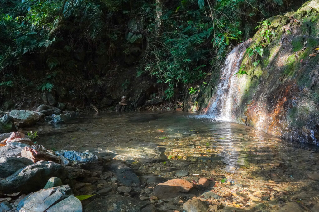 cachoeira praia vermelha