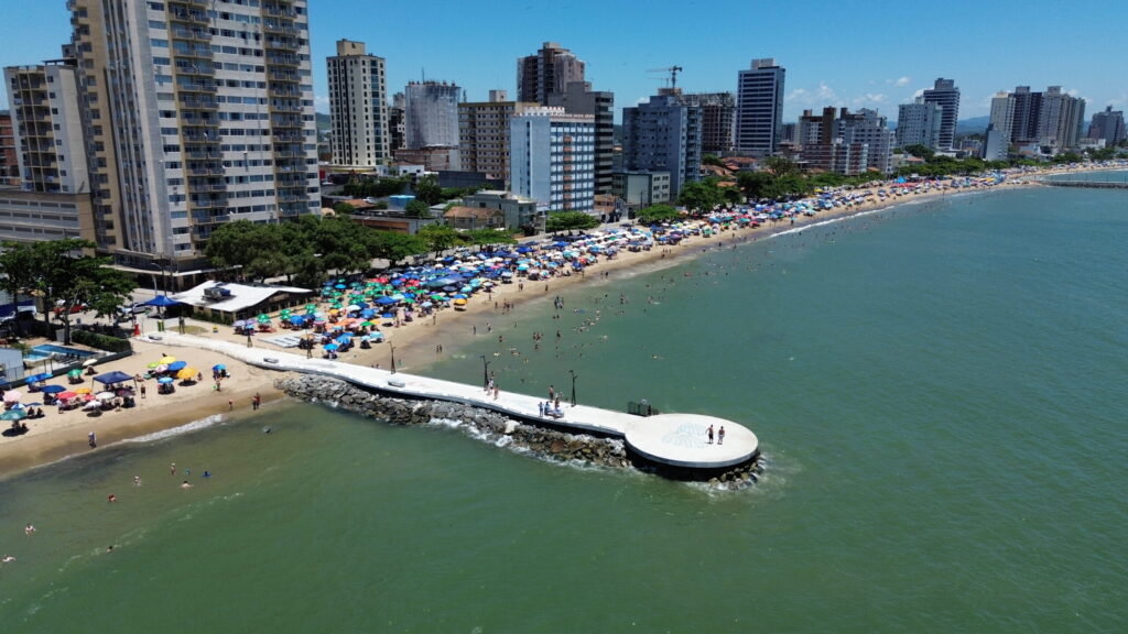 Praia Central de Balneário Piçarras