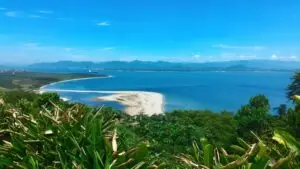Praia do Forte em São Francisco do Sul: uma das melhores praias