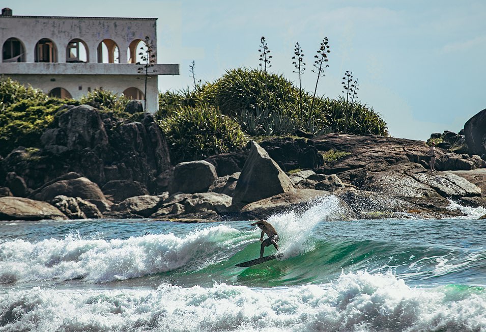 praia grande surfista