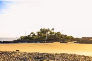 Praia da Terceira Pedra, em Itapoá: ondas e tranquilidade