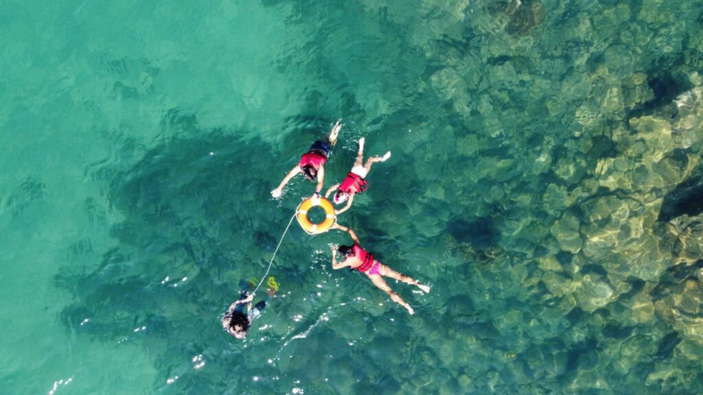 Praia da Sepultura, em Bombinhas - SC. Foto de Andre Cordeiro.