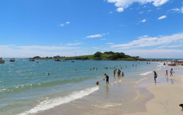 Praia da Armacação em Florianópolis