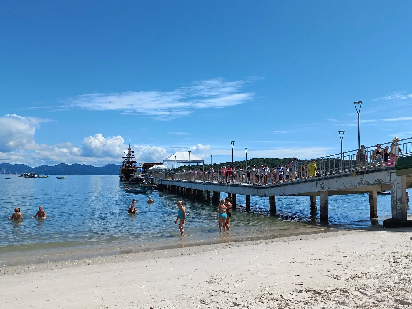Praia do Centro, em Porto Belo - SC