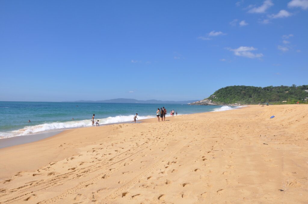 praia do estaleiro 1