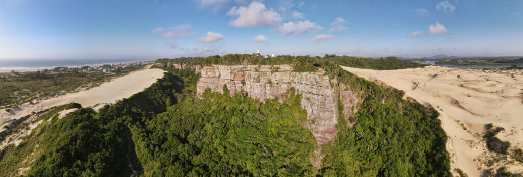 Morro dos Conventos, em Araranguá
