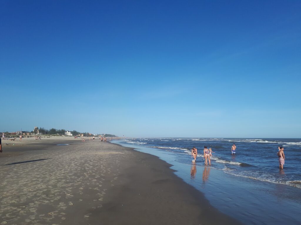 Praia Campo Bom, em Jaguaruna