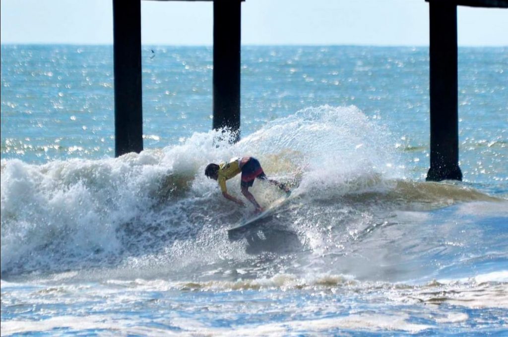 Surf em Balneário Rincão