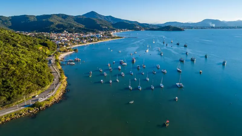 Praia em Porto Belo